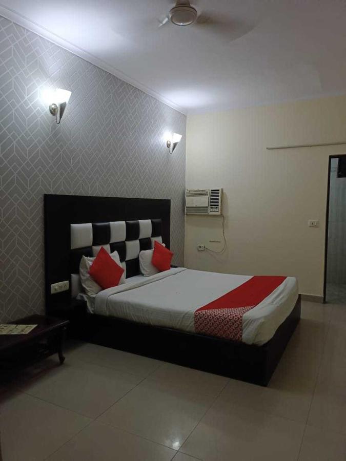 Super Hotel O Global Nové Dillí Exteriér fotografie