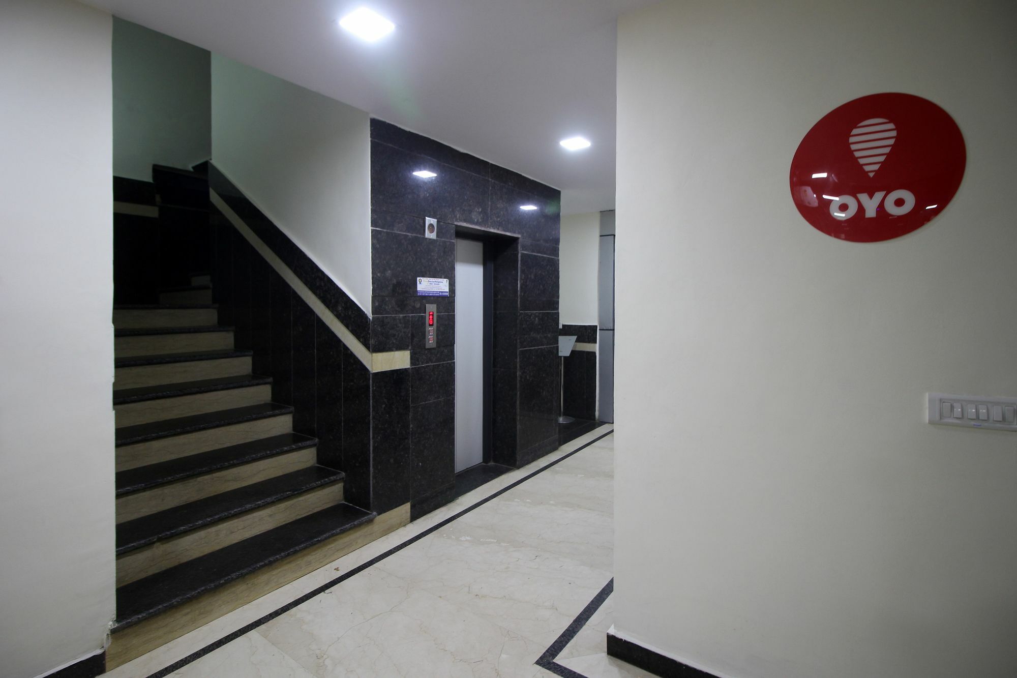 Super Hotel O Global Nové Dillí Exteriér fotografie